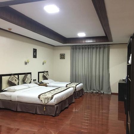 Hotel Yadanar Oo Mandalay Exterior foto